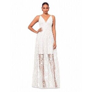 NWT XSCAPE Women’s 12 White Ivory 3D Floral-Appliqué Sequined Gown